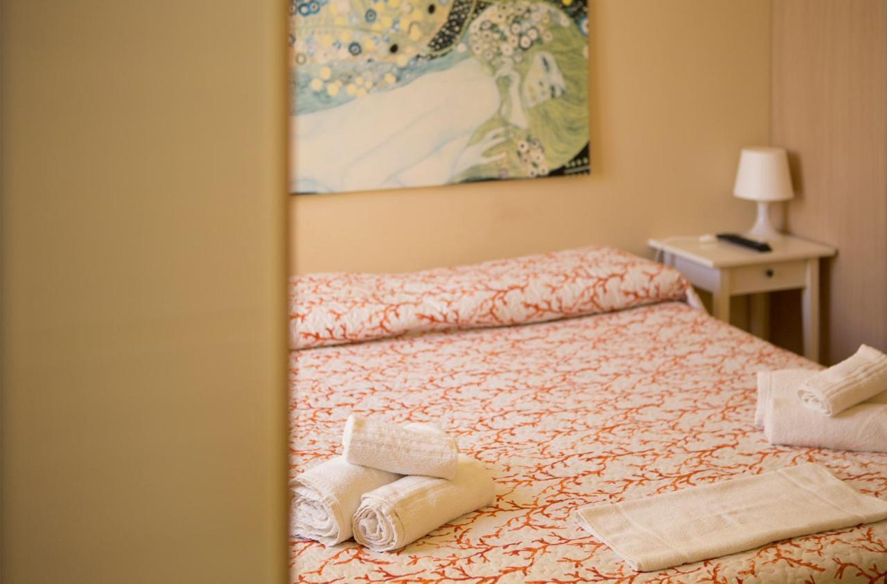 B&B Piazza Vittorio ตราปานี ภายนอก รูปภาพ